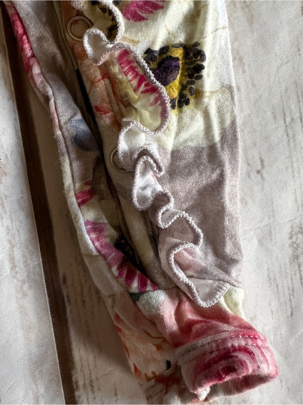 Posh peanut floral romper vguc 0/3 - Picture 5 of 9
